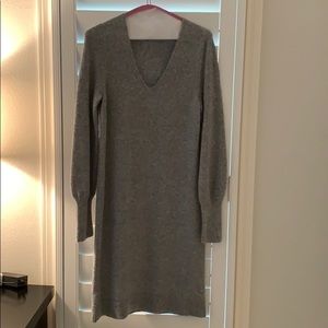 Ann Taylor gray sweater dress size XS